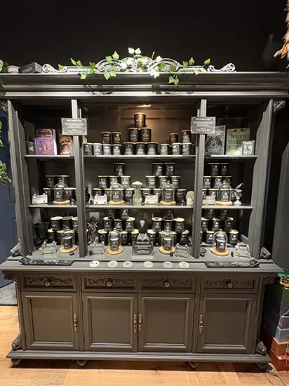 Mystic Avenue Store 08